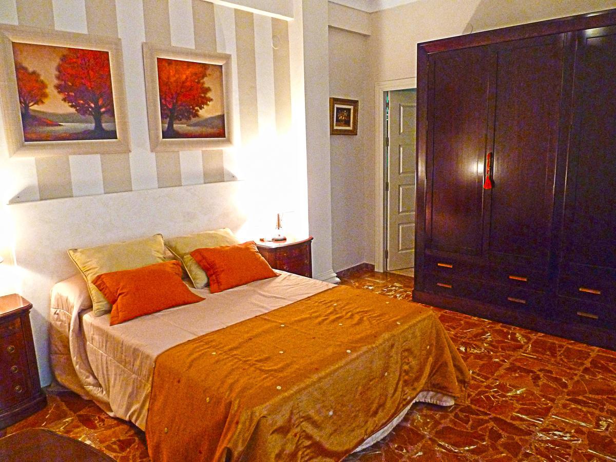 Eduardo Lucena 5, Mezquita Apartment Kordoba Bagian luar foto